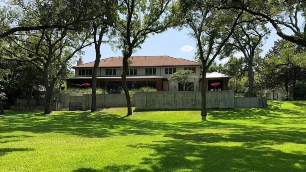 Joe Rogan's Ranch Inside Joe Rogan's $14.4M Texas Mansion | Full Tour