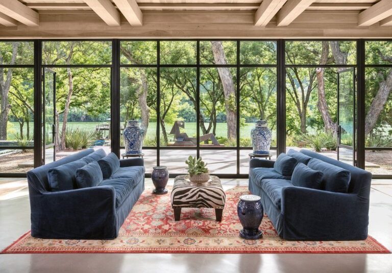 Joe Rogan's Ranch Inside Joe Rogan's $14.4M Texas Mansion | Full Tour